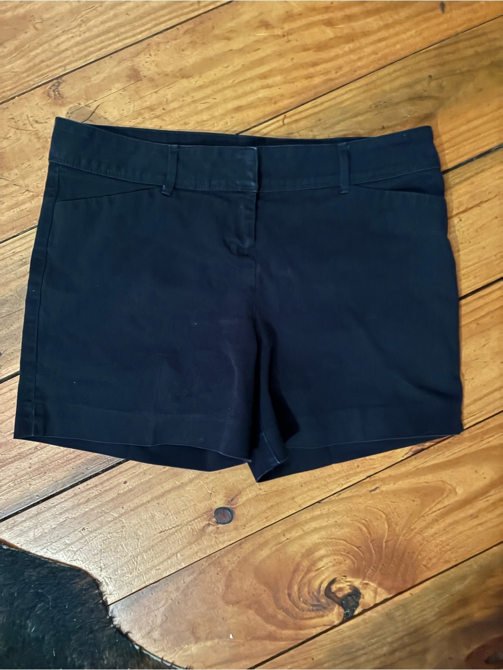 Women's Black Stretch Short - Classic Everyday Style